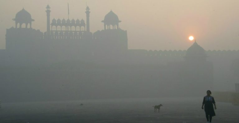 बाजार के फेफड़े तो धुंए से ही हरे होते हैं