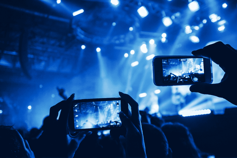 हैप्पी न्यू ईयर 2018: काश ये साल महज़ इवेंट के नाम न रह जाए