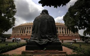 एनकाउंटर वाले ज़माने में ‘गांधी’ ने देश से मुंह फेर लिया है