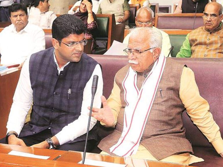 प्राइवेट नौकरियों में राज्य के लोगों को 75% आरक्षण, चालाकी या पैर पर कुल्हाड़ी?